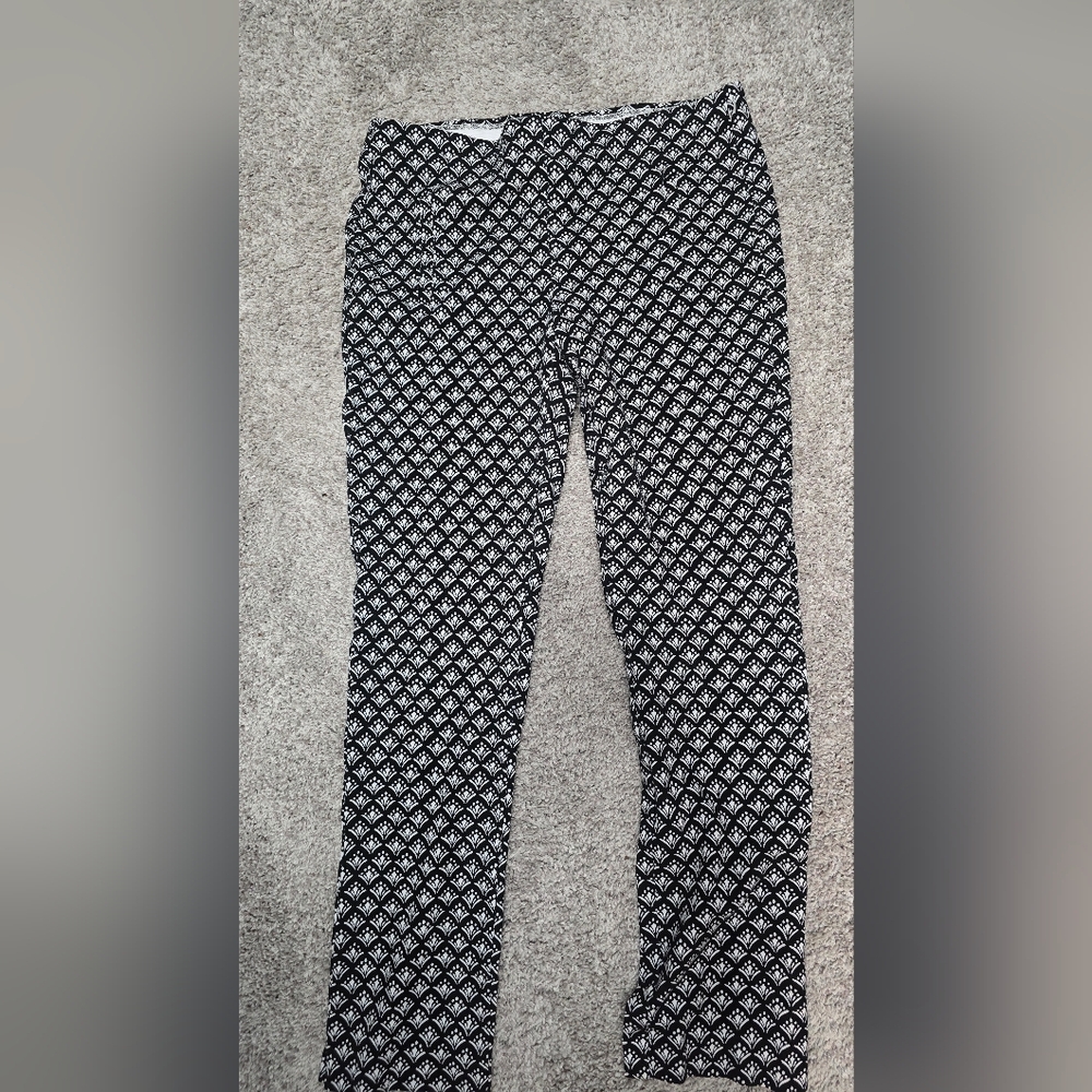Chico’s Women's Size 0 Small (Size 4) Black White Geometric Pull On Ankle Pants